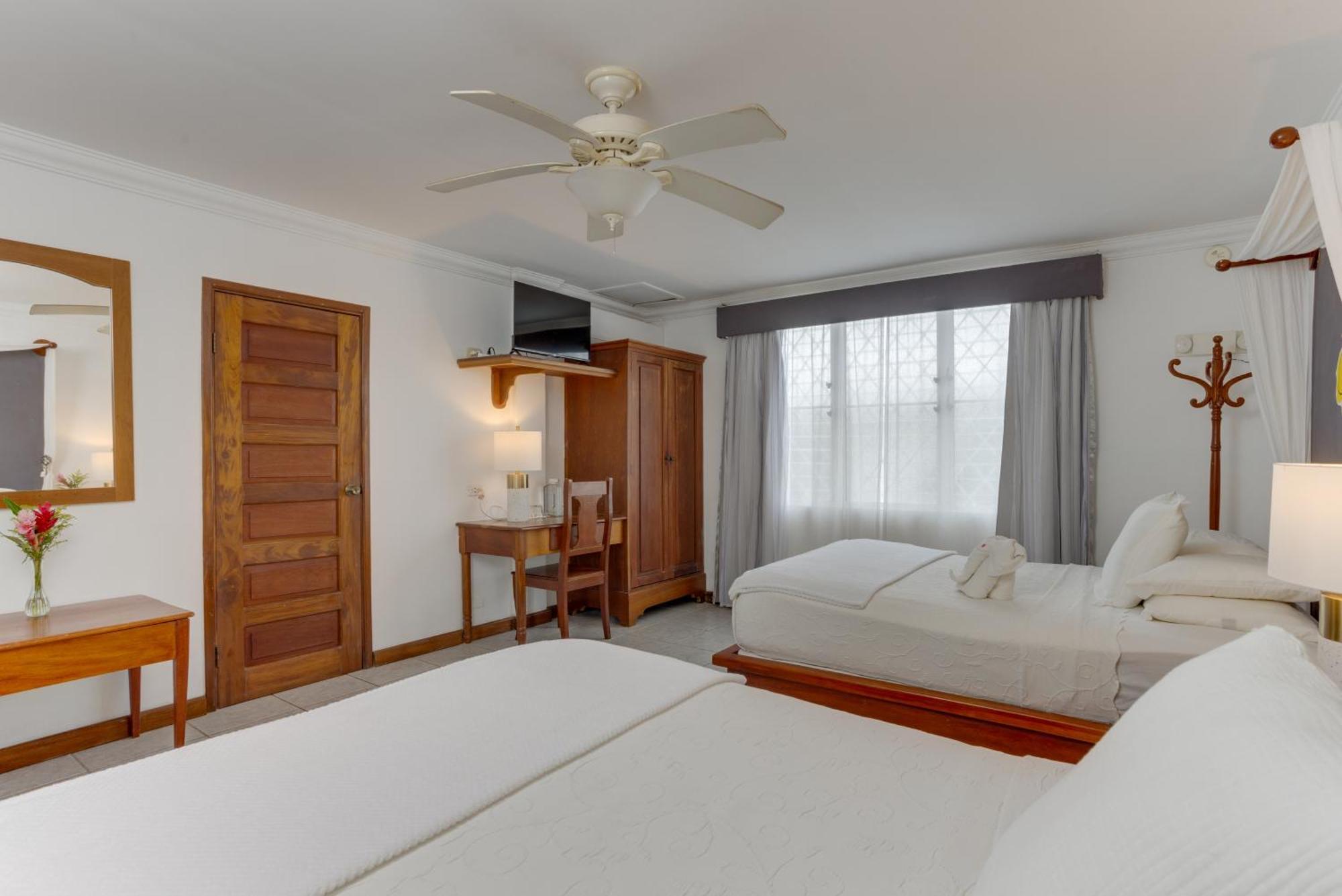 Villa Boscardi Belize City Exteriör bild