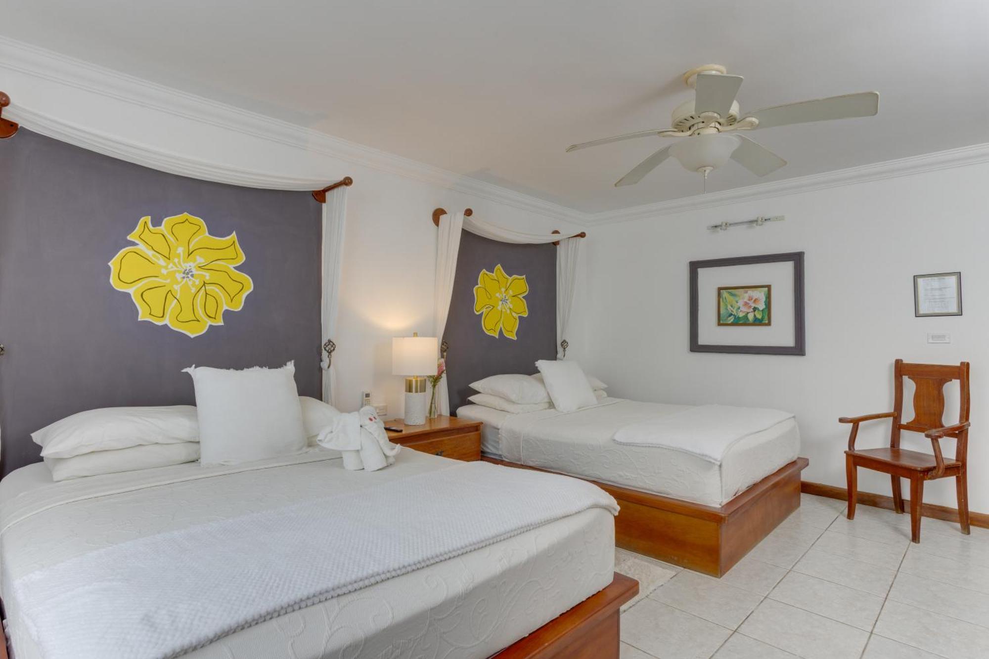 Villa Boscardi Belize City Exteriör bild