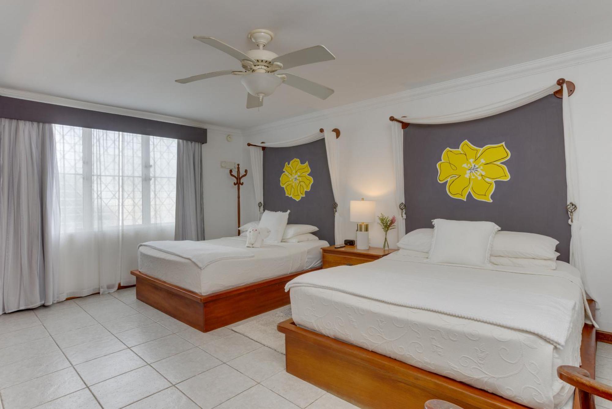 Villa Boscardi Belize City Exteriör bild