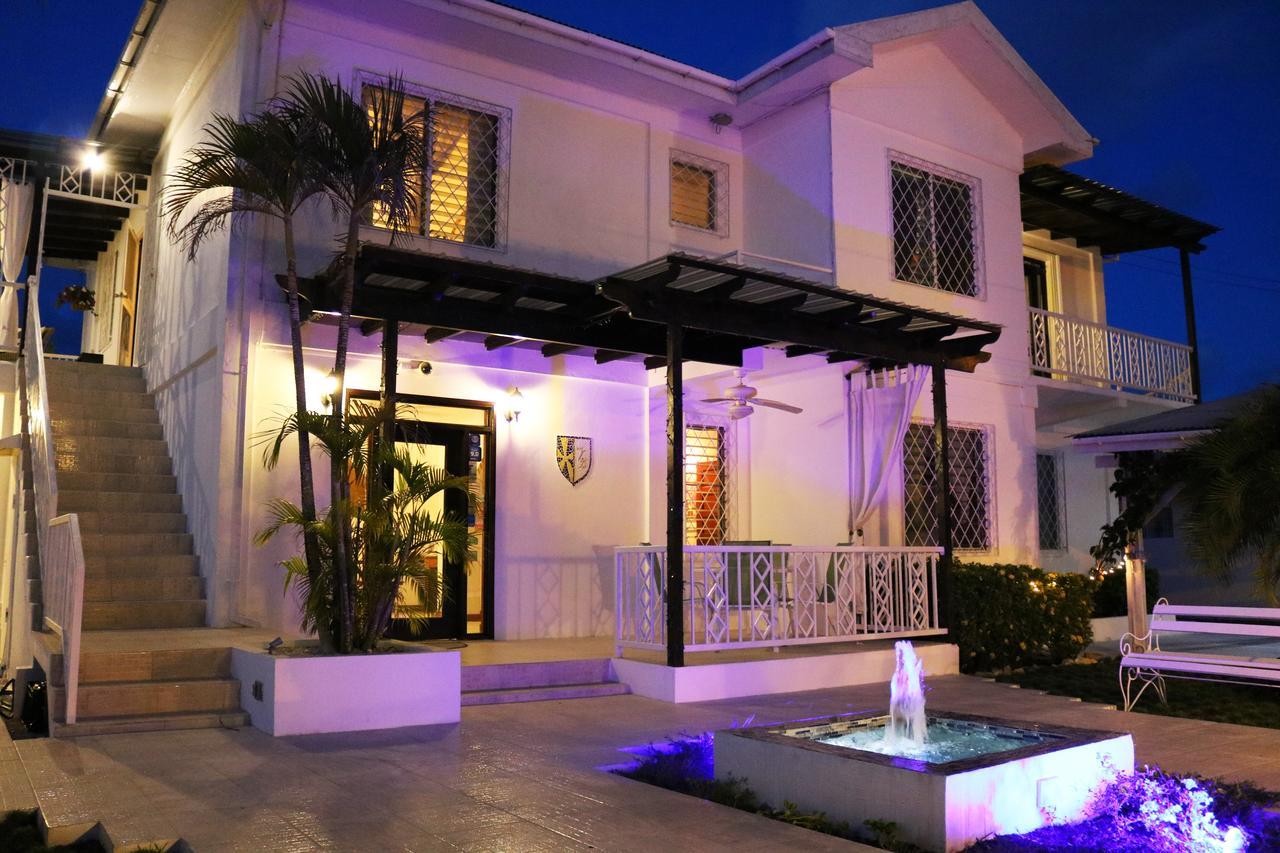 Villa Boscardi Belize City Exteriör bild