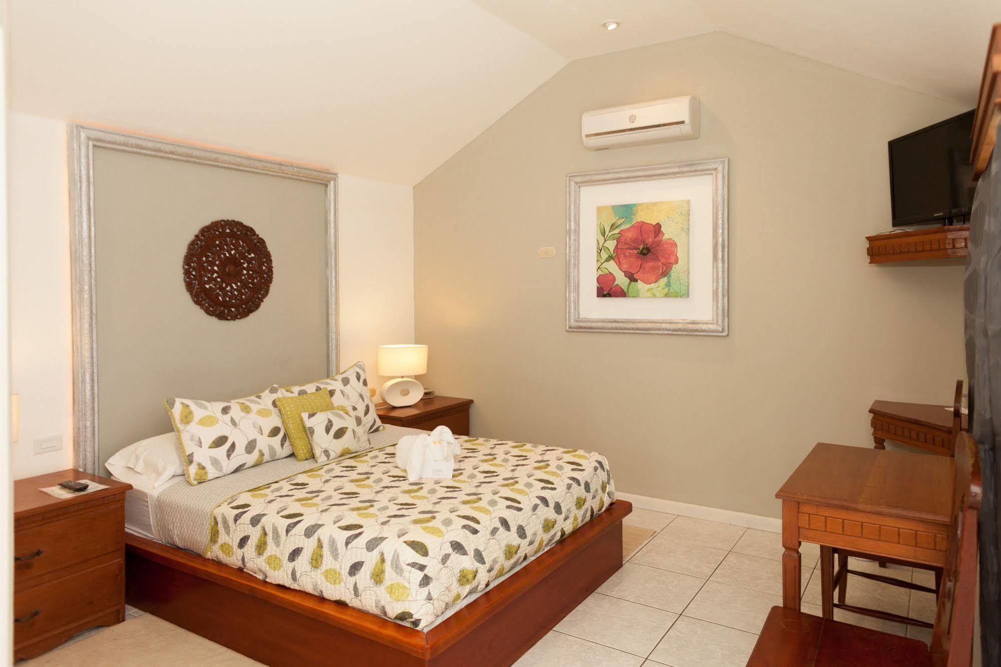 Villa Boscardi Belize City Exteriör bild