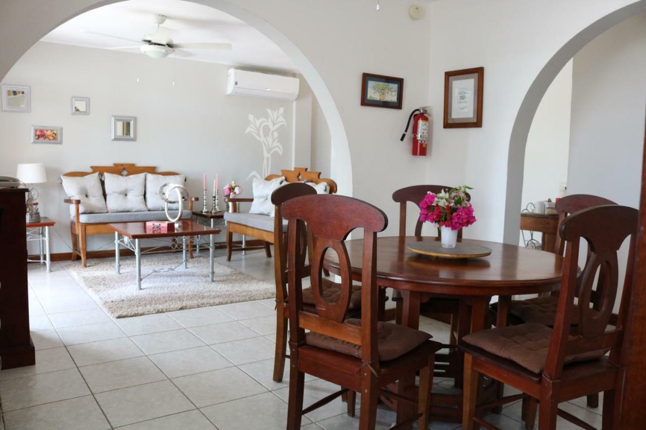Villa Boscardi Belize City Exteriör bild
