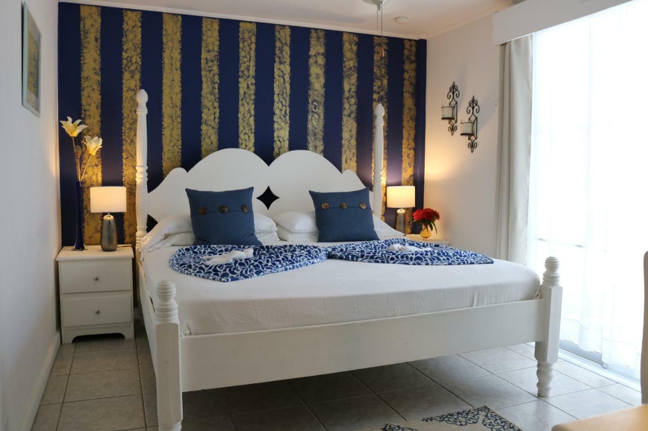 Villa Boscardi Belize City Exteriör bild