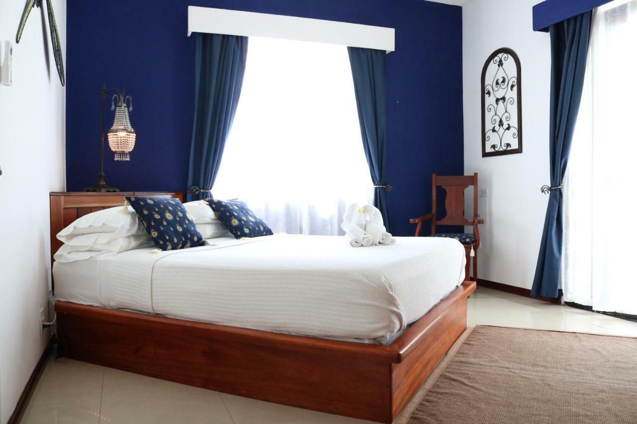 Villa Boscardi Belize City Exteriör bild